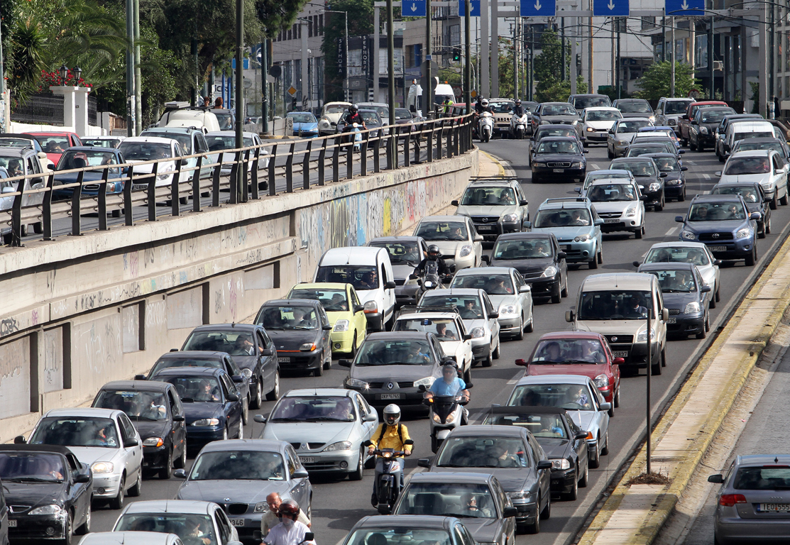 Τώρα -Κλειστή η Κηφισίας από εργαζόμενους στην Υγεία