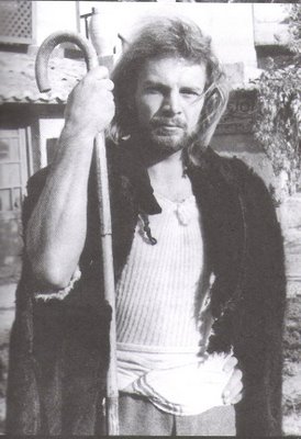 “Ο Χριστός ξανασταυρώνεται”…