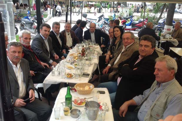 To τσίπουρο θέλει καλή παρέα