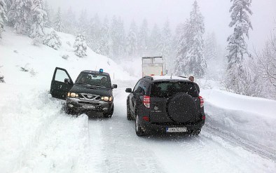 Χιονίζει στον Τυμφρηστό