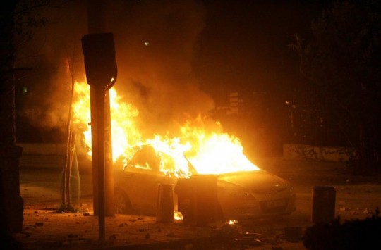 Αυτοκίνητο στις φλόγες