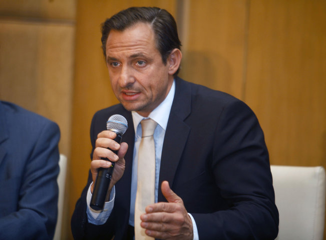 ”Ελάτε στην Ελλάδα για διακοπές”