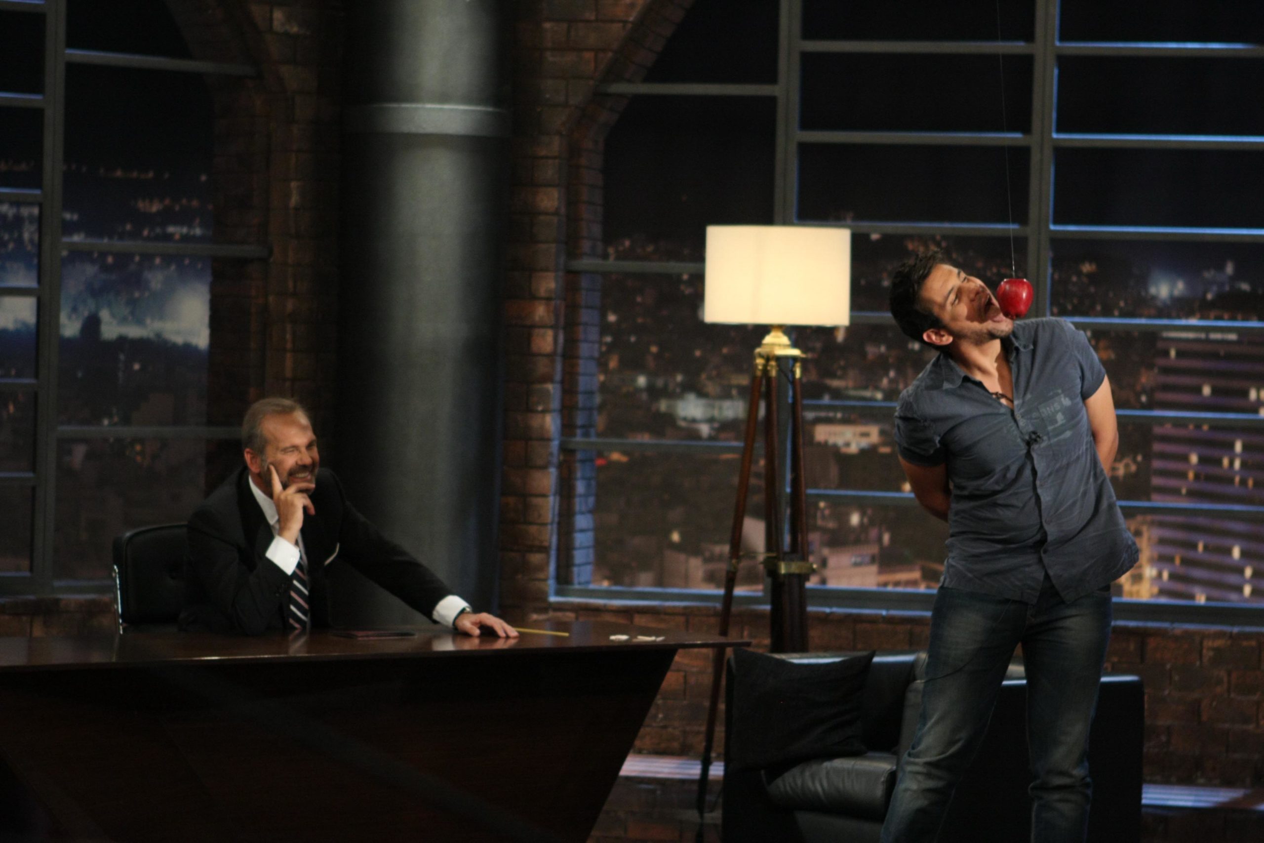 Απόψε στο “Βράδυ”