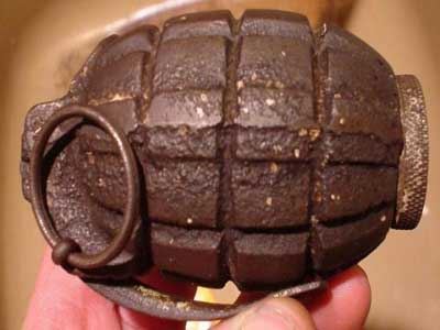 Είχαν χειροβομβίδα στο αυτοκίνητο