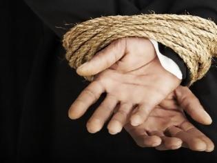 Απήγαγαν 100 άτομα