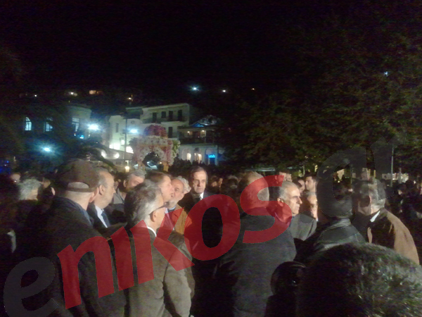 Ο Σαμαράς στον επιτάφιο