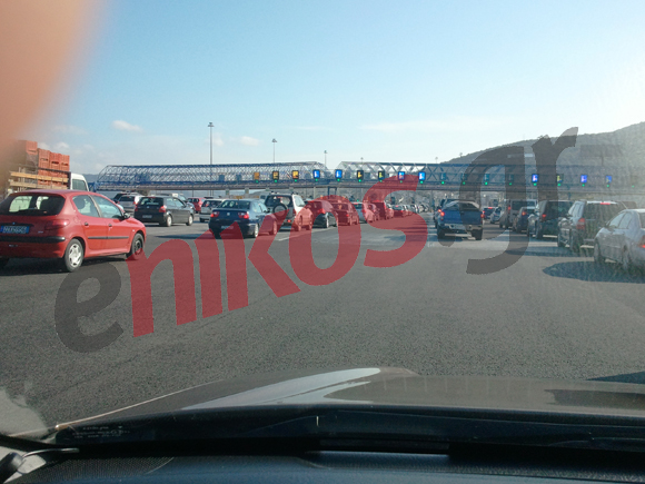 Τώρα-Πυκνή ροή οχημάτων στον Ασπρόπυργο