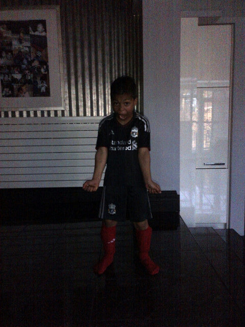 Ποιον σας θυμίζει;