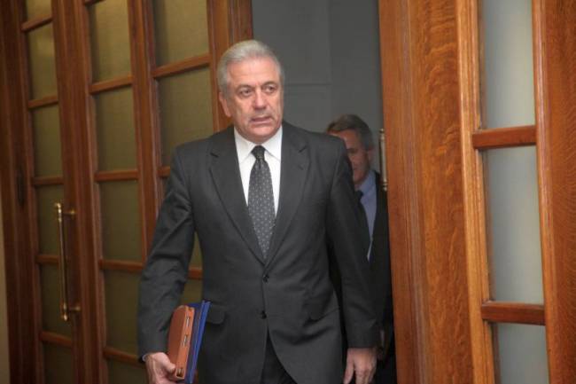 Μαζί, αλλά σε απόσταση