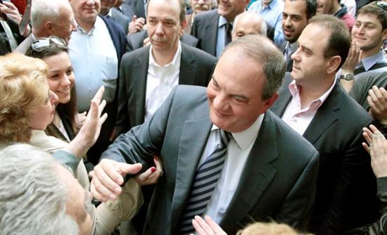 Θερμή υποδοχή στον Καραμανλή