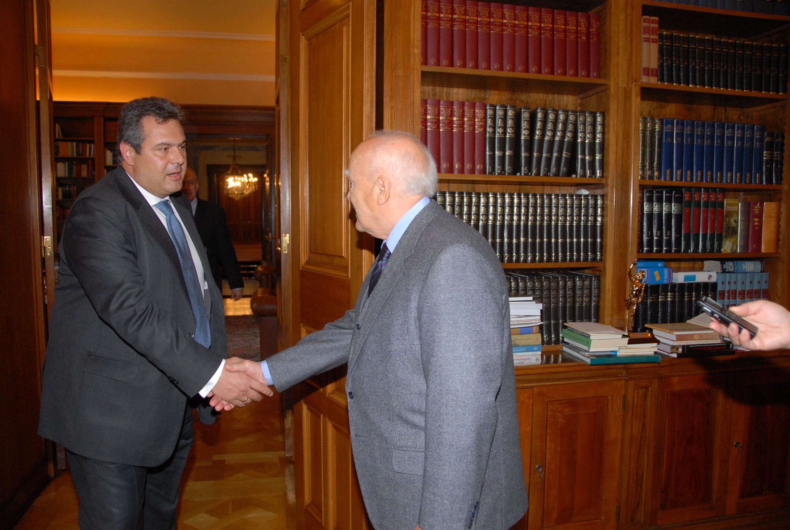 Παπούλιας-Καμμένος στο Βιετνάμ