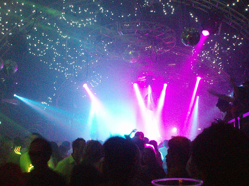 Απαγορεύουν τη διασκέδαση