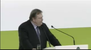 “Δεν θα γίνουν περικοπές μισθών”