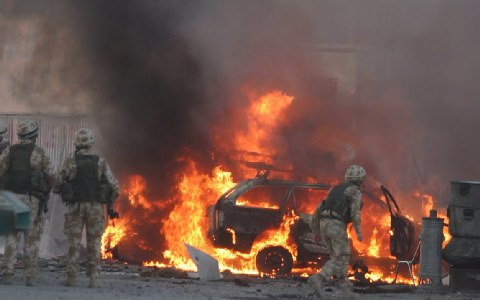 Επίθεση αυτοκτονίας
