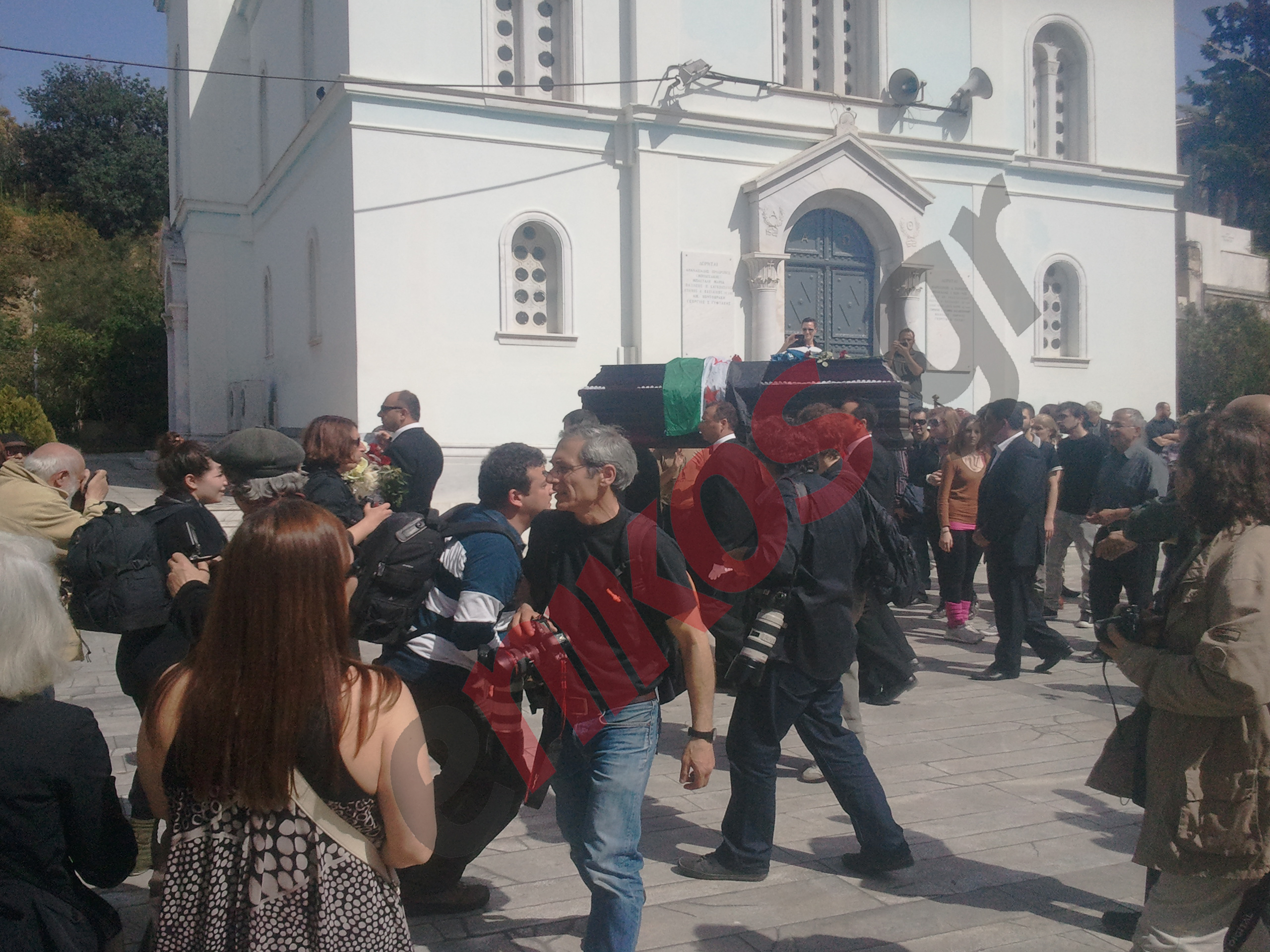 Τώρα-Πορεία στο Σύνταγμα