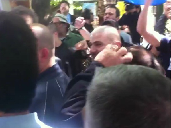 Υπό το βλέμμα του BBC