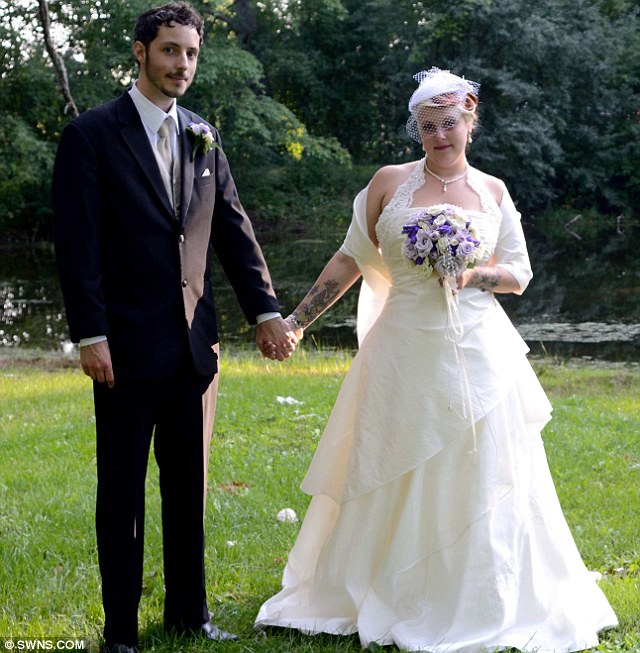 Γάμος αλα ιντερνετικά