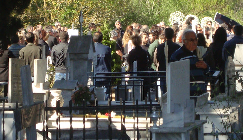 Το “τελευταίο αντίο” στον δάσκαλο