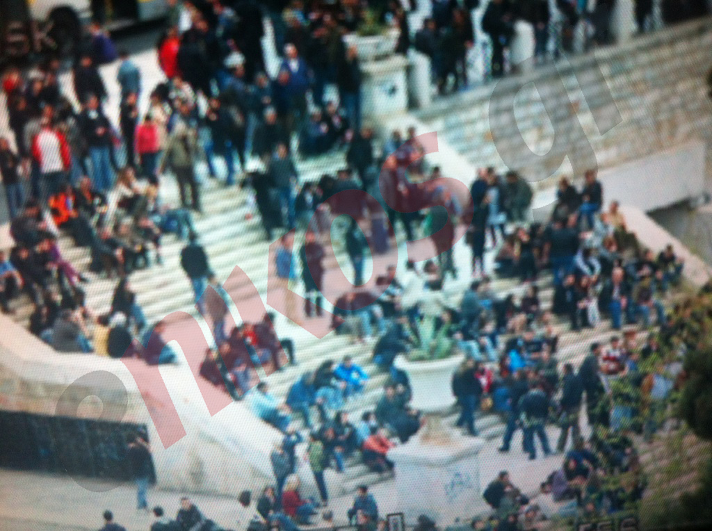 Τώρα- στο Σύνταγμα