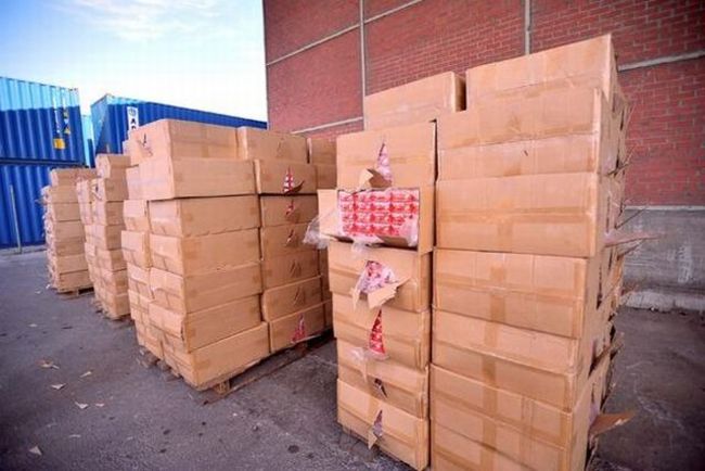 Πάρτι με λαθραία τσιγάρα