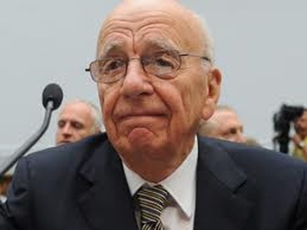 Καταθέτει ο Μέρντοκ