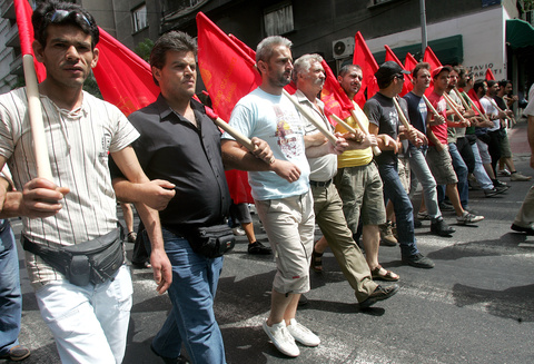 Τώρα -Κλειστή η Πανεπιστημίου