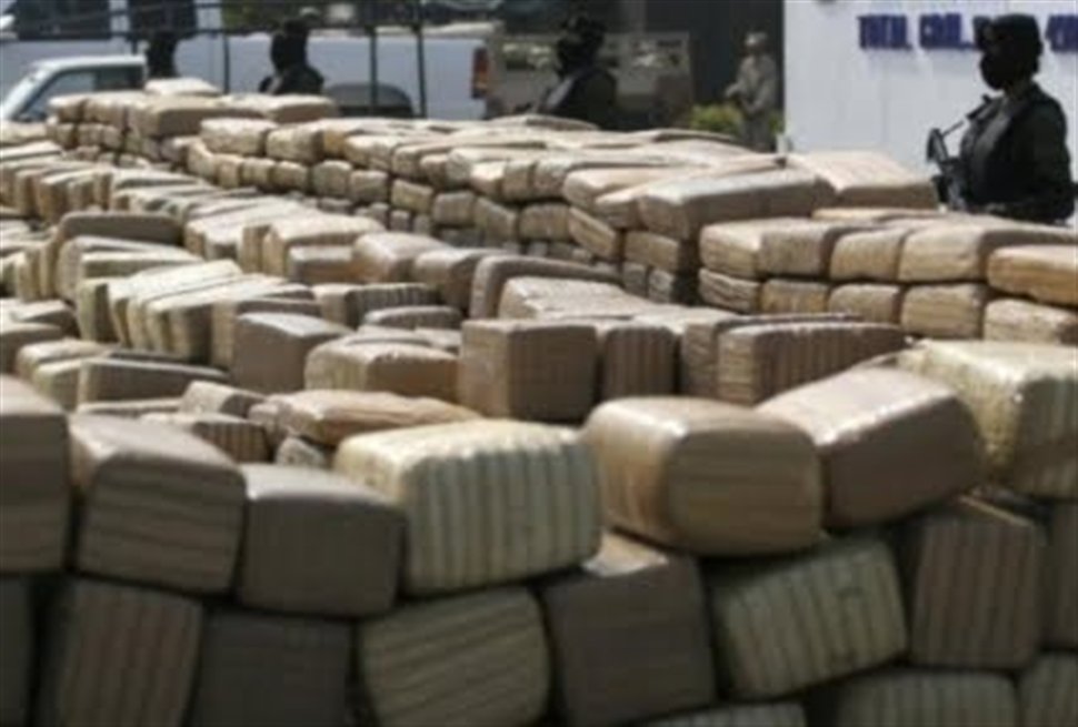 Δεν πέρασαν τα σύνορα