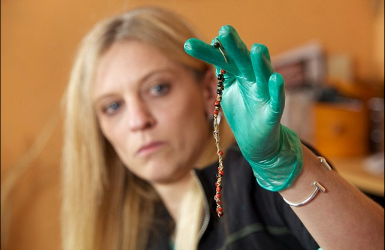 Δηλητηριώδες βραχιόλι στο e-bay