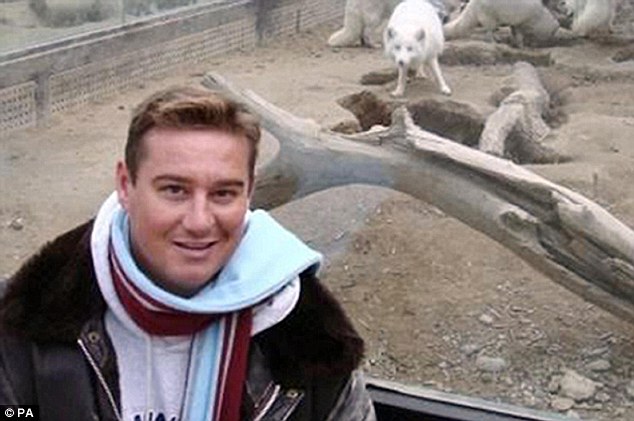 Από λοχαγός…βιαστής