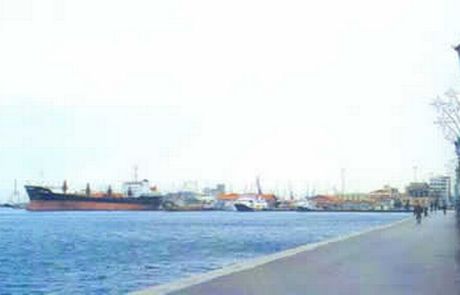 Προσάραξε πλοίο στον Θερμαϊκό