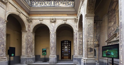 Θα τα κάψει τα γλυπτά του ένα ένα