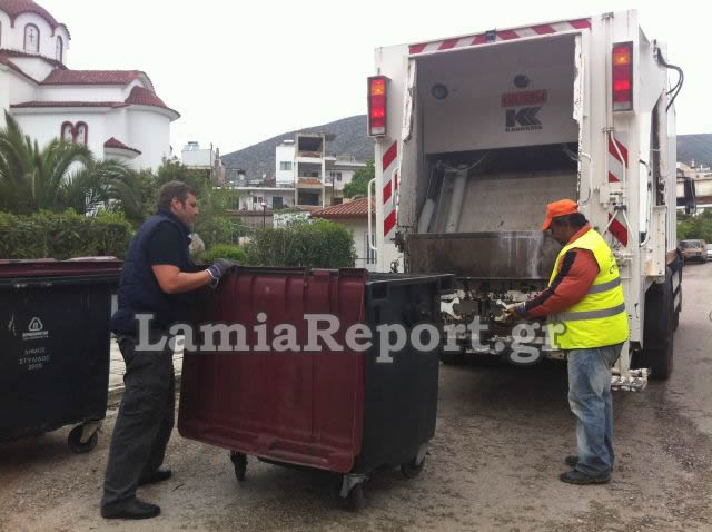 Μάζεψε τα σκουπίδια ο Γκλέτσος