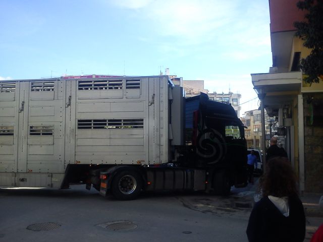 Που πάει ο νταλικιέρης: