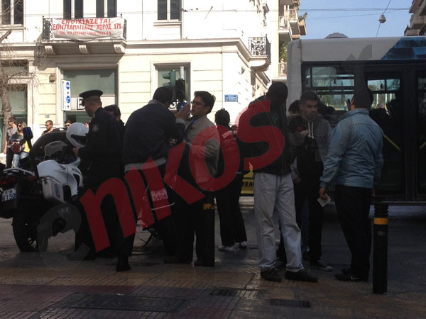 Τώρα-Συγκέντρωση στο Σύνταγμα για τον συνταξιούχο