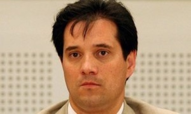 Ακλόνητος ο Άδωνις