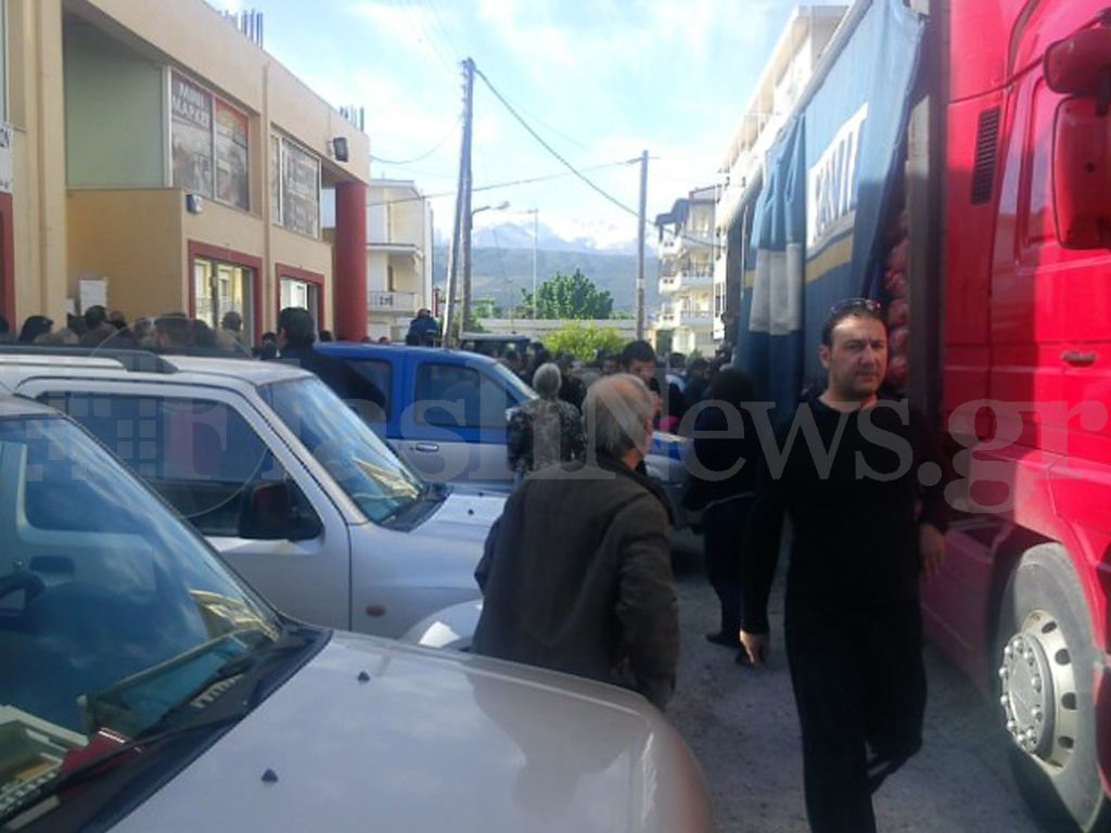 Ουρές για λίγες πατάτες