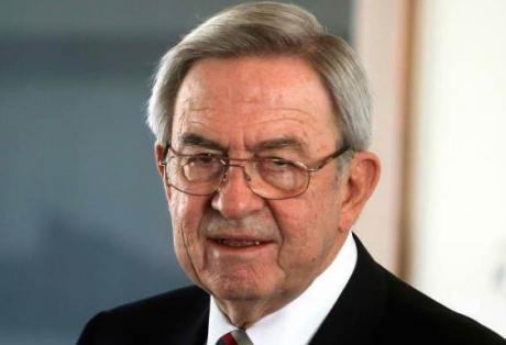 Να κι ο τέως…