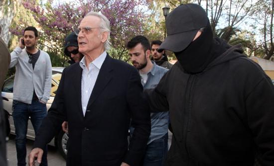 Εξονυχιστικός έλεγχος στον Άκη