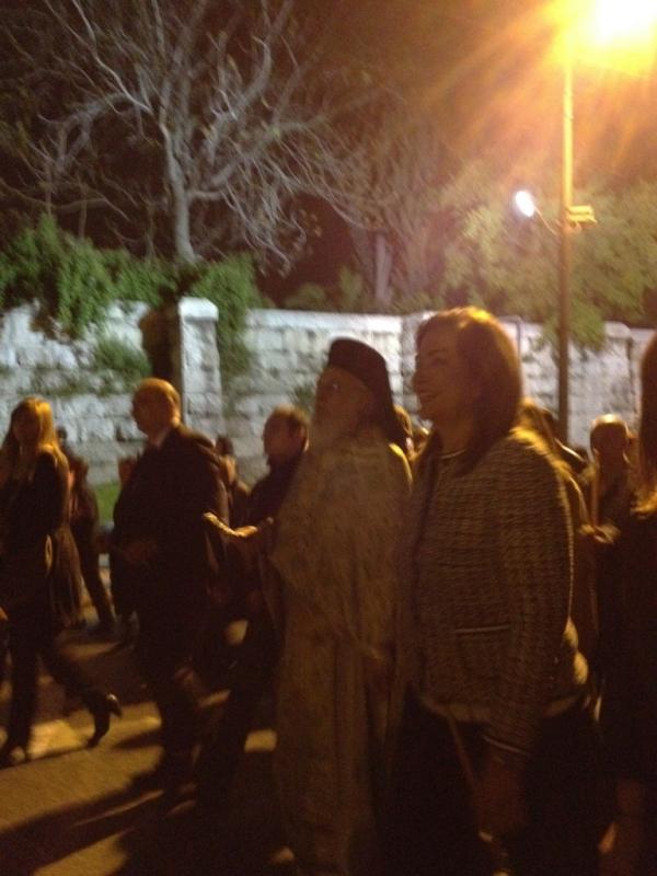 H Nτόρα στον επιτάφιο