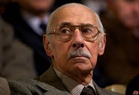 Ένας κυνικός δικτάτορας