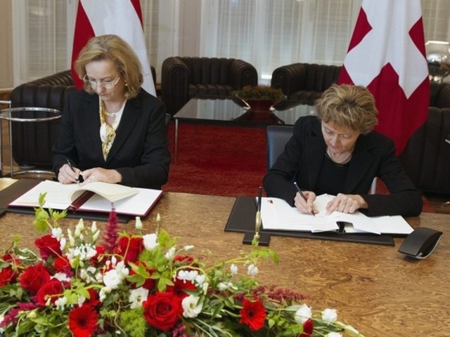 Φορολογία στο… μαύρο χρήμα