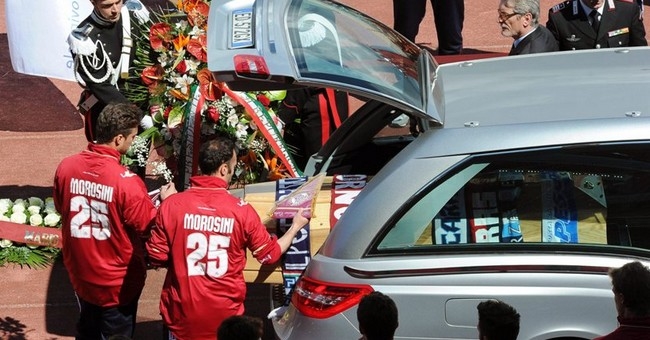 Λαϊκό προσκύνημα για τον Μοροζίνι