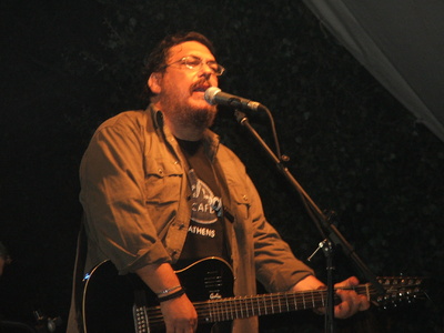 «Να βγούμε στους δρόμους»