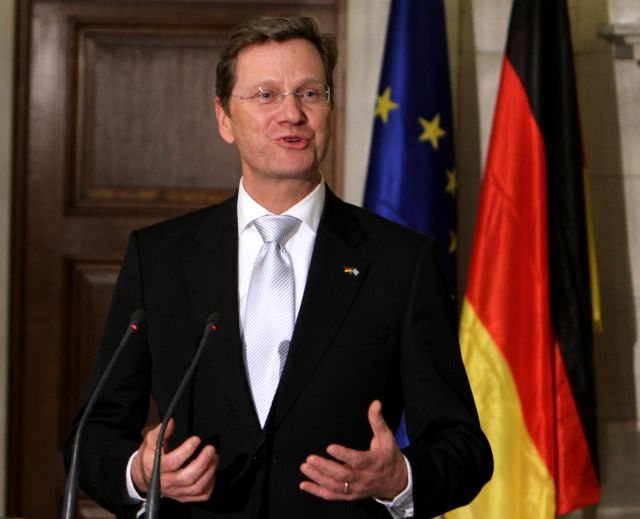 Λυπάται αλλά δεν πληρώνει