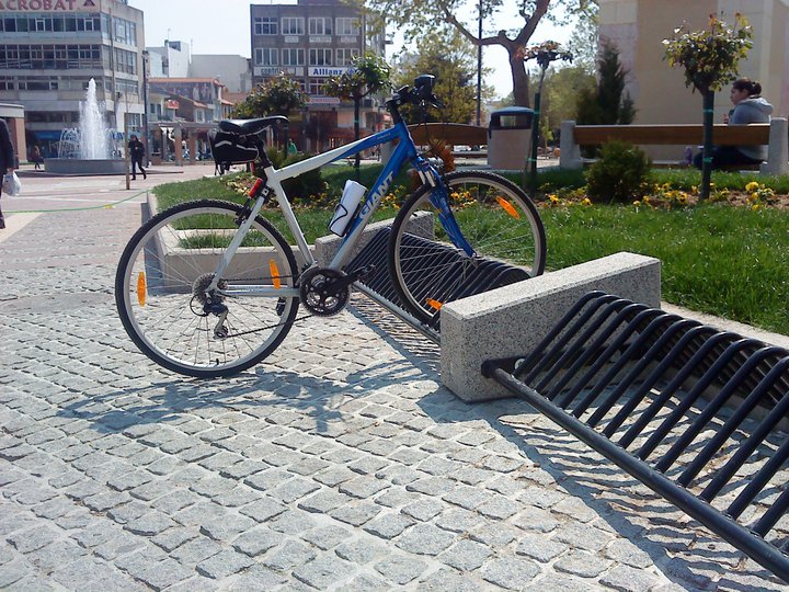 Ποιο αμάξι; Ποδήλατο που δεν καίει