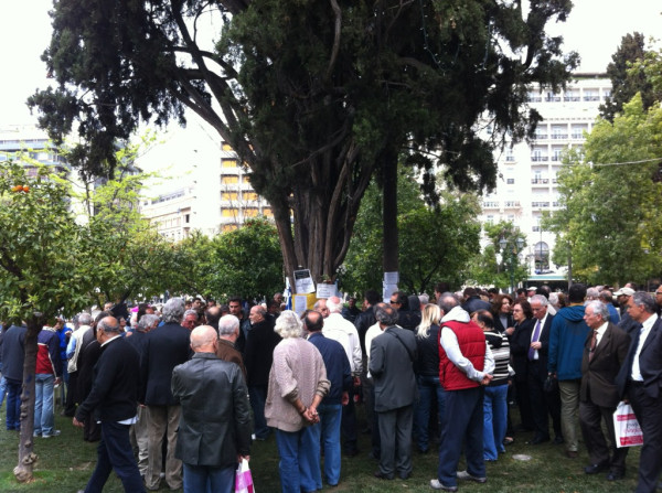 Τώρα-Συγκέντρωση στο Σύνταγμα