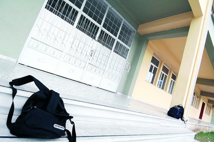 Αγριες μέρες και νύχτες σε σχολεία