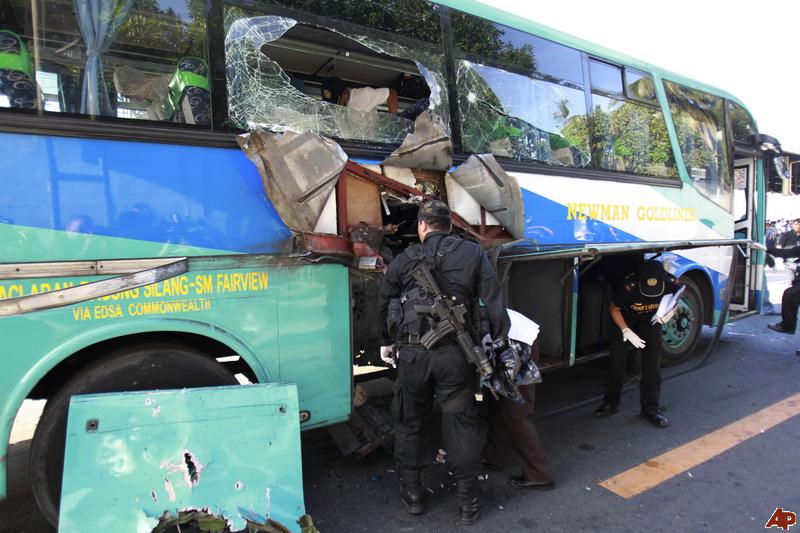 Δύο νεκροί από βόμβα