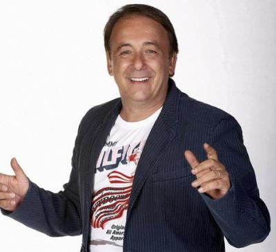 Το “Huge Secret” στην Ελλάδα;