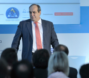 Του έκοψαν το τηλέφωνο